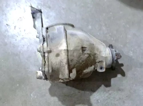 2005-2011 Chrysler 300 Differential Carrier Assembly Rear RWD 2.82 Ratio OEM - Used