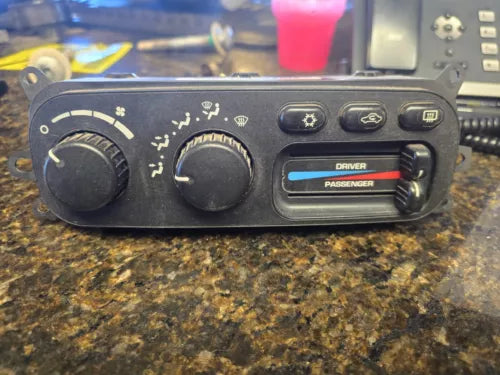 2003-2005 Dodge Ram Dual Zone A/C Heater Climate Control Temperature Unit Used OEM