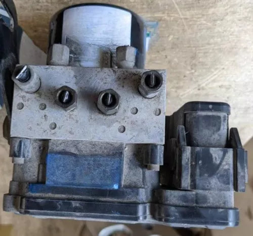 2010 Jeep Grand Cherokee Commander Anti-Lock Brake Pump Assembly ID 68049120AB - Used OEM Auto Part