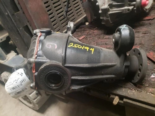 2005-2006 Jeep Grand Cherokee Front Axle Differential Carrier Electronic Slip - Used OEM Auto Part