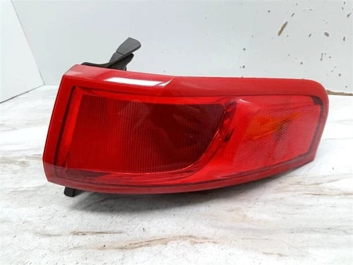 2010-2019 Lincoln MKT Passenger Right Side LED Tail Light Taillight RH OEM - Used