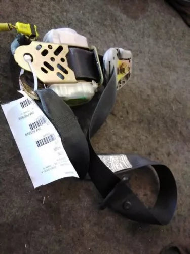 2004-2008 Toyota Corolla Matrix Front Driver Seat Belt Retractor Black OEM - Used