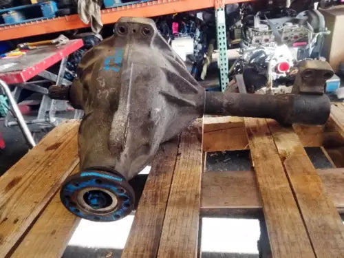2001-2003 Dodge Durango Front Axle Differential Carrier 3.92 Ratio - Used OEM Auto Part