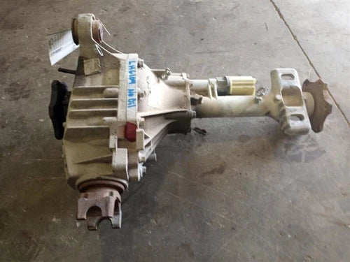 2002-2004 Chevy Avalanche 1500 Front Axle Differential Carrier Assembly 3.73 OEM - Used