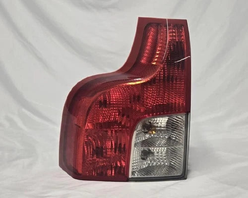 2007-2012 Volvo XC90 Tail Light Right Passenger Side Lower RH OEM - Used