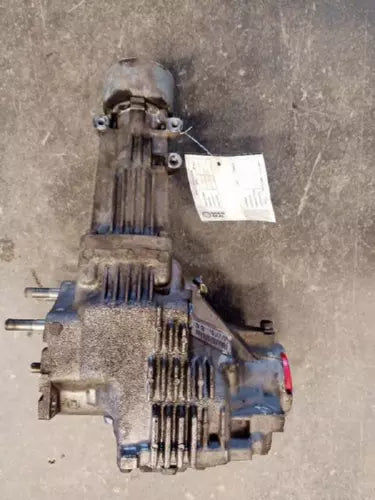 2009-2010 Pontiac Vibe Transfer Case Assembly OEM - Used