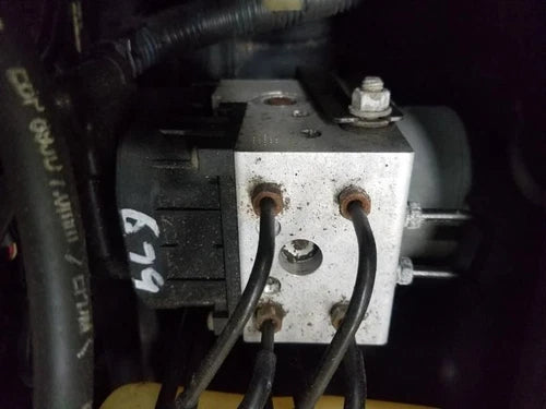1997-1998 Toyota Camry ABS Anti-Lock Brake Pump Assembly With Warranty OEM - Used