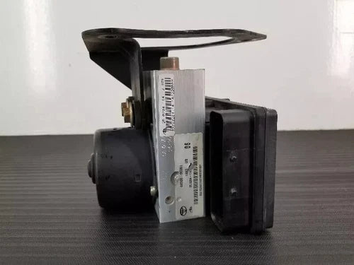 2003-2004 Toyota Sequoia Anti-Lock Brake Pump ABS Assembly OEM - Used