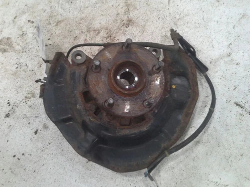 2004-2007 Toyota Highlander Passenger Right Front Spindle Knuckle OEM - Used