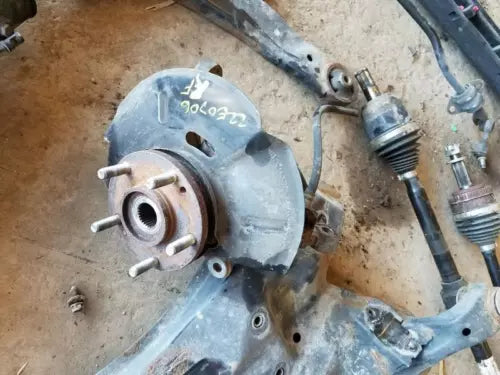 2014-2016 Kia Sportage Passenger Right Front Spindle Knuckle OEM - Used