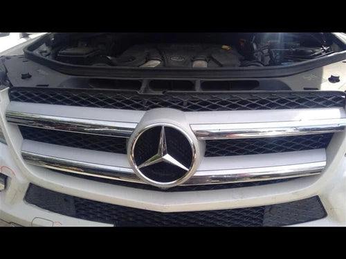 2013-2016 Mercedes GL350 Grille 166 Type upper and lower in White OEM - Used