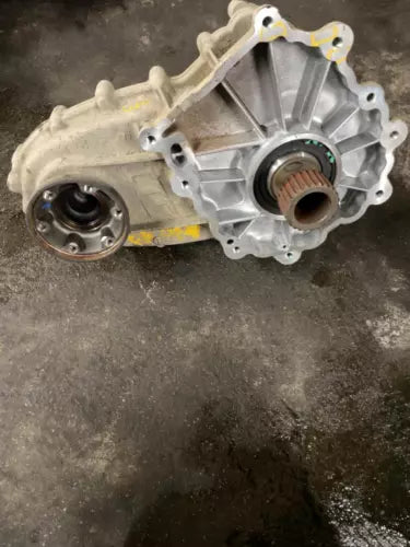 2011-2013 Jeep Grand Cherokee Transfer Case Assembly OEM - Used