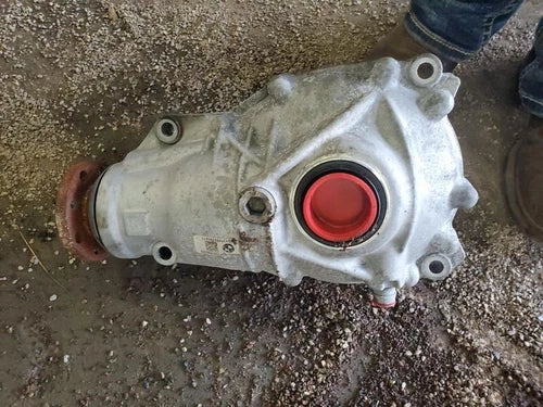 2011-2017 Bmw X3 Front Axle Differential Carrier 3.38 Ratio Oem - Used