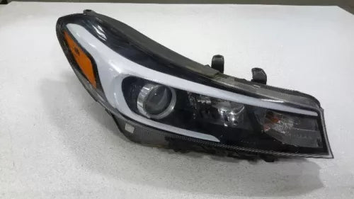 2017 2018 KIA FORTE Front Right Headlight Assembly Mexico built W/O LED ACCENT - Used OEM Auto Part