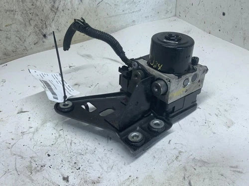 2011-2014 Ford Edge ABS Pump Assembly W/o Adaptive Cruise in Warranty OEM - Used