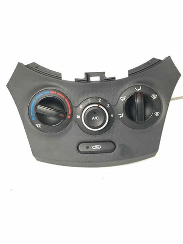 2012-2014 Hyundai Accent Climate Control W/AC Manual Dull Finish OEM - Used