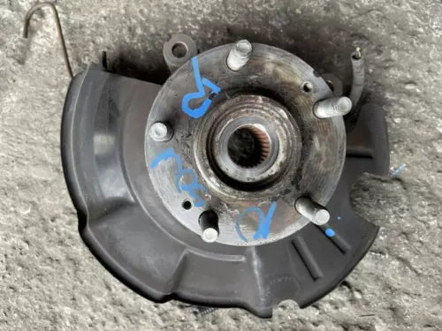 2010-2011 Kia Soul Passenger Right Front Spindle Knuckle OEM - Used