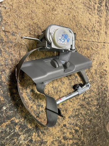 2014-2015 Chevy Malibu Right Front Passenger Seat Belt Retractor Assembly OEM... - Used