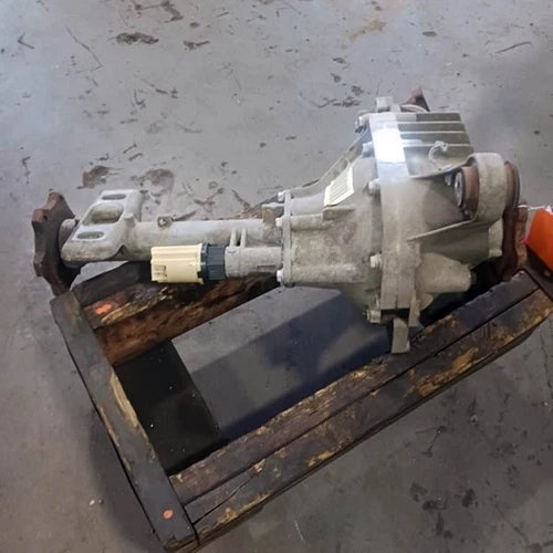 2005-2007 GMC Sierra 1500 Pickup Front Axle Differential Carrier 3.42 Ratio - Used OEM Auto Part