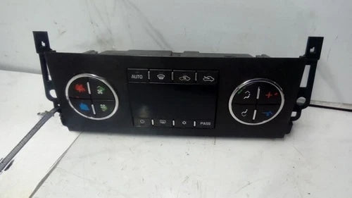 2007 GMC Sierra 1500 Auto AC Heater Climate Control Assembly OEM 07 - Used