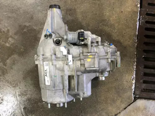 2014 GMC Sierra 1500 Transfer Case Assembly OEM - Used