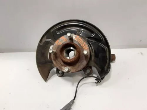 2018-2020 Nissan Kicks Front Spindle Knuckle RH in Warranty OEM - Used