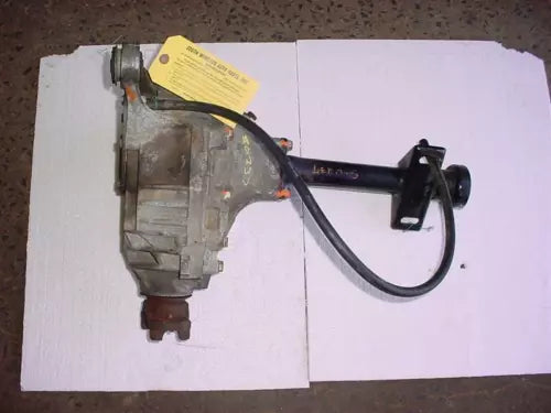 1998-2001 Oldsmobile Bravada Front Axle Differential Carrier 3.73 Ratio OEM - Used
