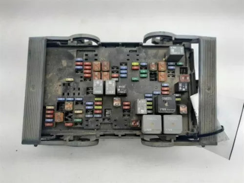 10-13 Chevy Silverado GMC Sierra Denalli 1500 4.8L 5.3L 6.2L Engine Fuse Box OEM - Used