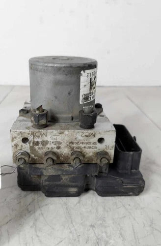 2014-2015 Kia Soul Anti Lock Brake Pump ABS Actuator & Pump Assembly OEM - Used