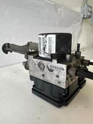 2013-2014 Dodge Challenger ABS Pump Anti-Lock Brake Pump Assembly OEM - Used