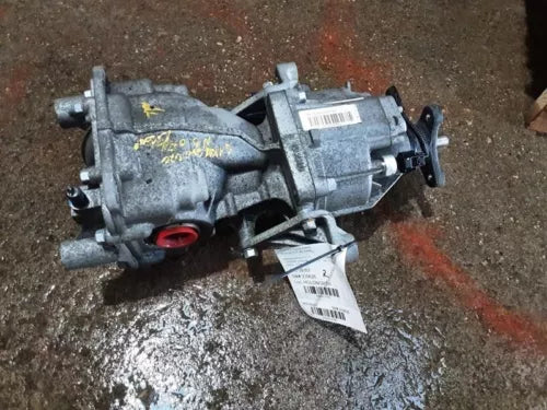 2013-2016 Hyundai Santa FE Rear Differential Carrier in Warranty OEM - Used