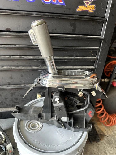 2004-2008 Ford F150 Truck AUTOMATIC Center FLOOR GEAR SHIFTER ASSEMBLY (301) - Used OEM Auto Part