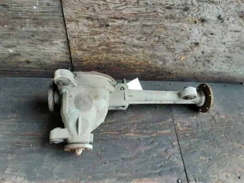 2004-2005 Ford F150 3.73 Ratio Front Axle Differential Carrier Assembly OEM - Used