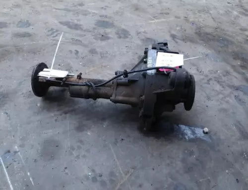 1997-2000 Chevrolet Tahoe Suburban 1500 Front Differential Carrier 3.73 Ratio - Used OEM Auto Part