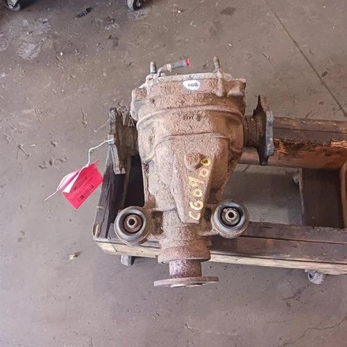 2004-2006 INFINITI QX56 Nissan Armada Rear Differential Carrier 3.357 Ratio OEM - Used