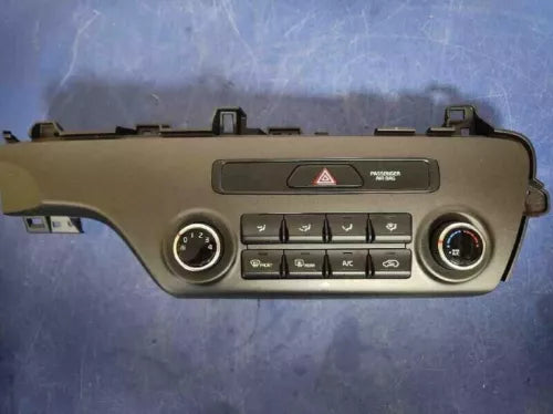 2017-2019 Kia Sportage AC Heater Temp Climate Control w/o AT 97250D9021 OEM - Used