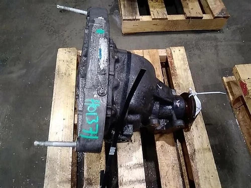 2005 2006 Ford Expedition 3.73 Ratio Rear Axle Differential Carrier Assembly OEM - Used