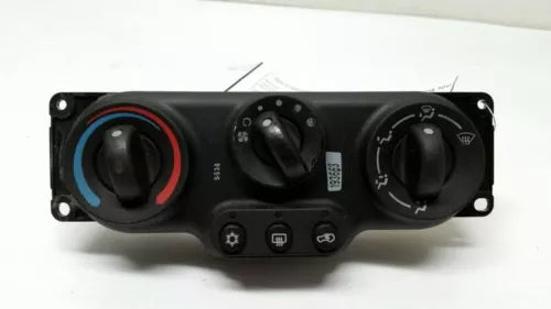 2005 Chevrolet Equinox AC Heater Temperature Climate Control OEM - Used