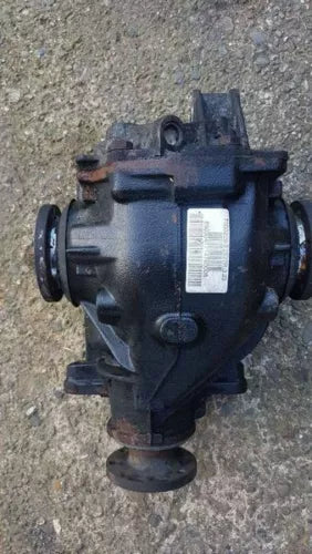 2001-2006 BMW 325i Automatic Transmission Rear Axle Differential Carrier OEM - Used