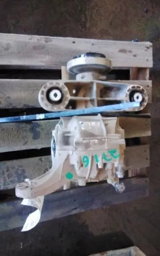 15-20 Chrysler 300 AWD Rear Axle Differential Carrier Rear 3.07 ratio w/Warranty - Used OEM Auto Part