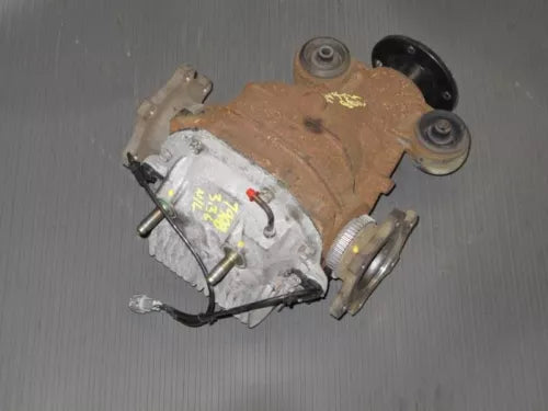 2005-2012 Nissan Pathfinder Rear Differential Carrier 3.36 Ratio 4X4 OEM - Used