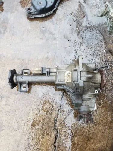 2009-2013 GMC SIERRA Front Axle Differential Carrier Assembly OEM - Used