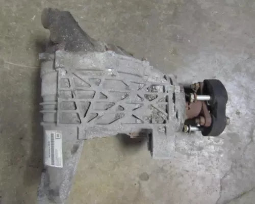 2005-2009 Cadillac SRX CTS Rear Differential Carrier Assembly 3.23 Ratio GU5 OEM - Used