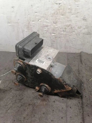 2016-2017 Jeep Grand Cherokee ABS Anti Lock Brake Actuator Pump OEM - Used