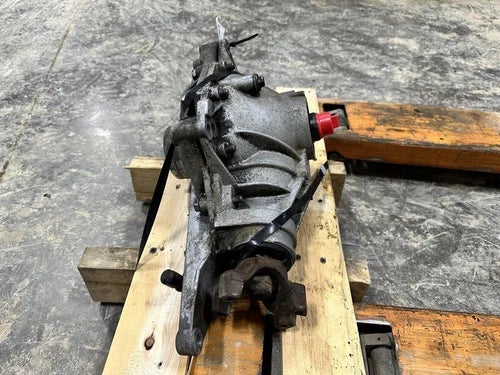 2002-2006 GMC Truck-Envoy XL Front Differential Carrier Assembly OEM - Used