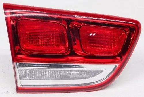 2016-2018 Kia Sorento Rear Left Driver Side Tail Light Assembly Oem