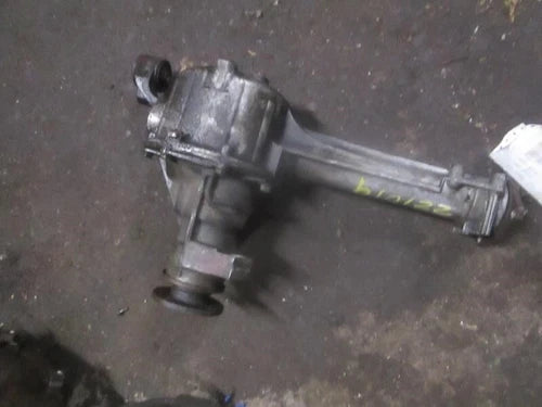 1999-2000 Chevrolet Chevy Tracker Front Differential Carrier 4.88 Ratio OEM - Used