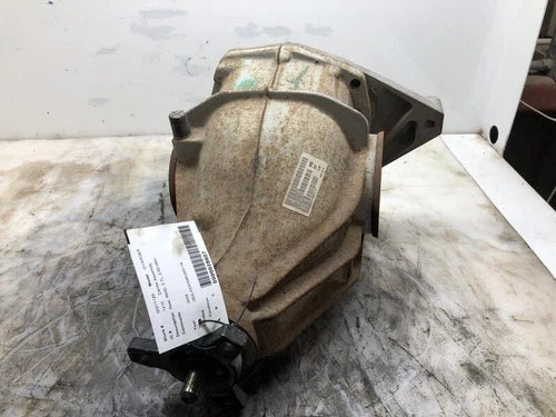 2005-2008 Dodge Magnum Rear Differential Carrier 5.7L 2.82 Ratio OEM - Used