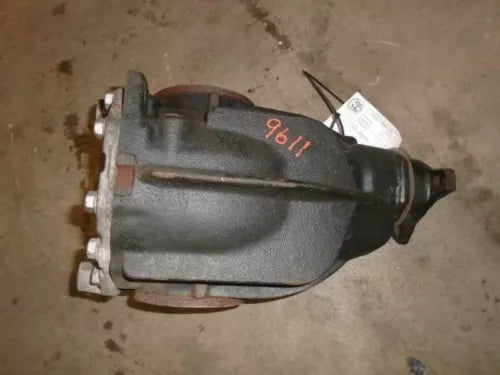 2005-2010 Chrysler 300 Rear Differential Carrier Assembly with Warranty OEM - Used