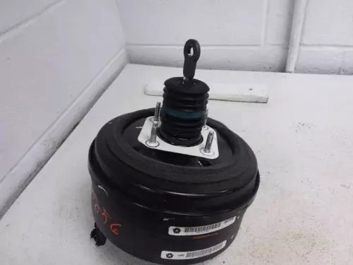 2011-2015 Jeep Grand Cherokee Power Brake Booster OEM - Used